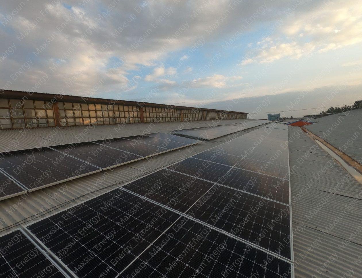 industrial roof top solar power plant